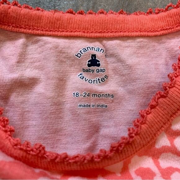 Baby GAP Coral Pink Leopard Onesie and Shorts Matching Set - Picture 2 of 10